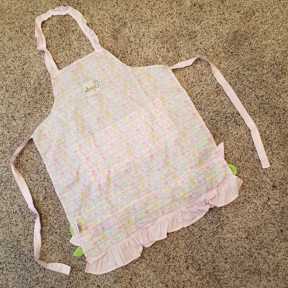 Cupcake Cupboard ruffle pocket tie apron - Picture 12 of 15